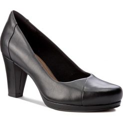 Półbuty CLARKS - Chorus Carol 261279484 Black Leather. Półbuty damskie marki Clarks. W wyprzedaży za 249.00 zł.