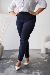 Granatowe spodnie Alex PLUS SIZE XXL. Spodnie materiałowe damskie Nasi partnerzy, plus size, bez wzorów, z elastanu. Za 199.90 zł.