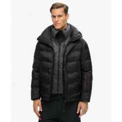 Kurtka narciarska SPORT z pikowaniami. Czarne kurtki męskie Superdry., m, bez wzorów, eleganckie, bez kaptura. W wyprzedaży za 1,020.60 zł.