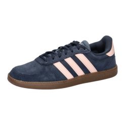 Buty damskie adidas Breaknet Sleek IH1380. Białe obuwie sportowe damskie Adidas, bez wzorów, z gumy, trekkingowe. Za 259.00 zł.
