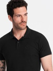 Jednokolorowa koszulka męska polo BASIC z dzianiny pique - czarna V1 - Rozmiar: XXL. Czarne koszulki polo męskie Ombre Clothing, m, z aplikacjami, z bawełny, casualowe, bez ramiączek. W wyprzedaży za 79.99 zł.
