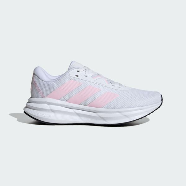 Buty Galaxy 7 Running. Czarne obuwie sportowe damskie Adidas, bez wzorów, z meshu, do biegania. Za 239.00 zł.