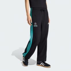 Spodnie Mercedes - Amg Petronas Formula 1 Team Dna. Czarne spodnie sportowe damskie Adidas, bez wzorów. Za 259.00 zł.