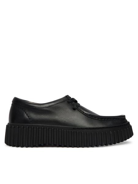 Clarks Półbuty Torhill Bee 26186665 Czarny. Czarne półbuty damskie Clarks, bez wzorów, bez obcasa, na płaskiej podeszwie, bez zapięcia. Za 479.99 zł.