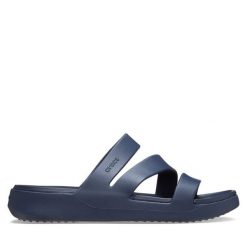 Klapki Crocs. Niebieskie klapki damskie Crocs, bez wzorów, bez obcasa. Za 159.99 zł.