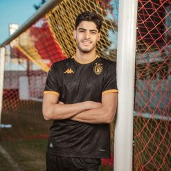 Maillot de gardien ES Tunis 2025/26. Czarne bluzy męskie Kappa, bez wzorów, bez kaptura. W wyprzedaży za 339.65 zł.