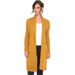 Kardigan "Liliane" w kolorze musztardowym. Żółte kardigany damskie Cosy Winter, prążkowane. W wyprzedaży za 159.95 zł.