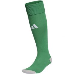 Getry piłkarskie Adidas Milano 23. Zielone legginsy sportowe męskie Adidas, bez wzorów, do piłki nożnej. Za 31.90 zł.