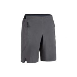 Spodenki fitness kardio męskie FST 900 szare. Szare krótkie spodenki sportowe męskie DOMYOS, l, bez wzorów, z elastanu, na fitness i siłownię, climacool (adidas). Za 99.99 zł.