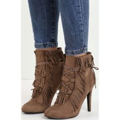 Khaki Botki Cure. Brązowe botki damskie Born2be. Za 89.99 zł.