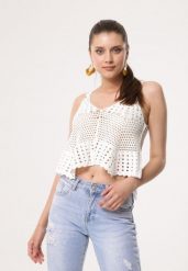 Biały Bawełniany Top Boho z Ażurowej Siateczki Complacency. Białe bluzki damskie Born2be, w ażurowe wzory, z bawełny, boho, bez kołnierzyka, bez ramiączek. Za 79.99 zł.