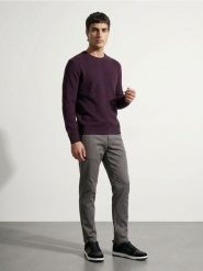 Bawełniany sweter basic - fioletowy. Fioletowe swetry przez głowę męskie Sinsay, l, bez wzorów, z bawełny, bez kołnierzyka. Za 49.99 zł.