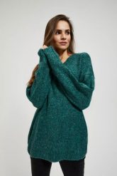 Gładki sweter z dekoltem w serek. Swetry damskie MOODO, m, bez wzorów, z poliesteru, bez kołnierzyka, bez ramiączek, bez kaptura. W wyprzedaży za 79.99 zł.