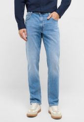 Męskie Spodnie jeansowe Mustang Style Washington Straight Denim Blue 1017439 5000 403. Niebieskie spodnie materiałowe męskie Mustang, l, bez wzorów, z denimu. Za 219.99 zł.