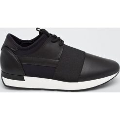 Pollini - Buty. Czarne obuwie sportowe damskie Pollini, bez wzorów, z gumy. W wyprzedaży za 429.90 zł.