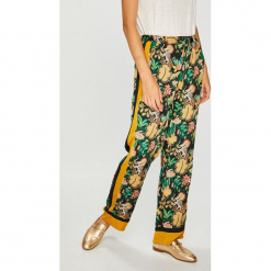 Scotch & Soda - Spodnie. Szare spodnie materiałowe damskie Scotch & Soda, z poliesteru. W wyprzedaży za 429.90 zł.