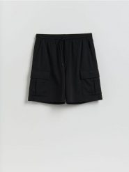 Szorty cargo - czarny. Czarne szorty męskie Reserved, l, bez wzorów, z bawełny. Za 99.99 zł.