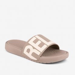 Klapki damskie Coqui. Brązowe klapki damskie Coqui, bez wzorów. Za 139.99 zł.