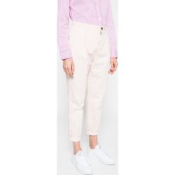 Tommy Hilfiger - Spodnie. Spodnie materiałowe damskie marki Tommy Hilfiger. W wyprzedaży za 179.90 zł.