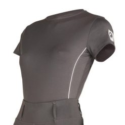 Damska koszulka do jazdy konnej Tattini Passiflora PE 2025. Szare koszule damskie TATTINI, bez wzorów, sportowe, bez kołnierzyka. Za 311.50 zł.