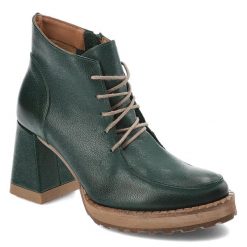 Zielone Botki Armodo Stylowe Obuwie Damskie. Zielone kozaki damskie Armodo, ze skóry, bez obcasa, na obcasie. Za 389.00 zł.