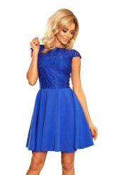 Sukienka Elegancka Rozkloszowana z Koronką - Chabrowa. Niebieskie sukienki damskie NUMOCO, l, bez wzorów, z koronki, eleganckie, bez kołnierzyka, bez ramiączek, rozkloszowane. Za 260.90 zł.