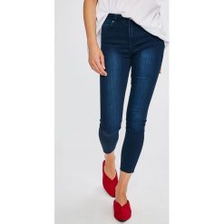 Trendyol - Jeansy. Jeansy damskie marki Trendyol. W wyprzedaży za 89.90 zł.