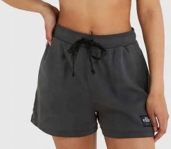 SPODENKI DAMSKIE SZORTY ELLESSE KRÓTKIE KOLOR SZARY. Szare szorty sportowe damskie Ellesse, na lato, l, bez wzorów, z bawełny, eleganckie, do biegania. Za 84.62 zł.