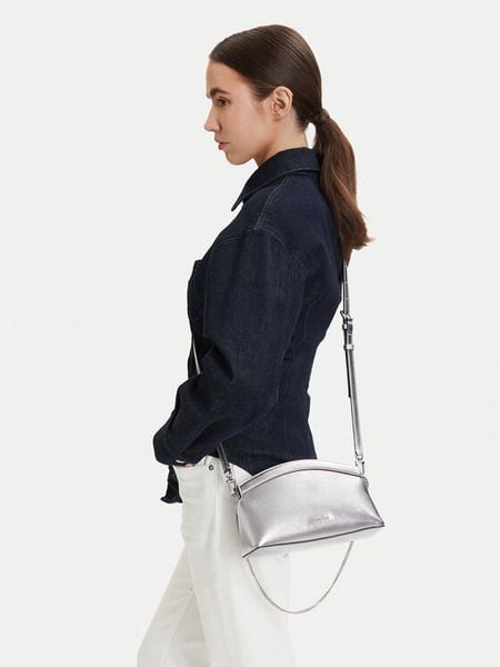 MICHAEL Michael Kors Torebka 30S6S13C5M Srebrny. Szare listonoszki damskie MICHAEL Michael Kors, bez wzorów, bez dodatków. Za 879.99 zł.