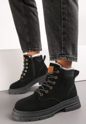 Czarne Trapery Botki Mocno Ocieplone Sztucznym Futerkiem Sedonna. Czarne śniegowce i trapery damskie Renee, z jeansu. Za 69.99 zł.