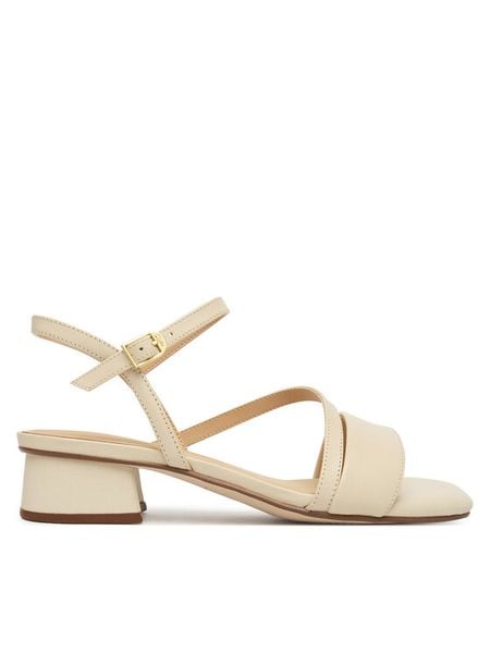 Clarks Sandały Serina35 Strap 26186118 Écru. Białe sandały damskie Clarks, bez wzorów, ze skóry, bez obcasa, na słupku, bez zapięcia. Za 350.99 zł.
