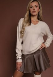 Beżowy Sweter z Wełną i Wiskozą z Trójkątnym Dekoltem Kaitte. Brązowe swetry damskie Renee, bez wzorów, z jeansu, casualowe, bez kołnierzyka, bez ramiączek, bez kaptura. Za 99.99 zł.