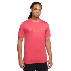 Męska Koszulka Paris Saint Germain FC. Czerwone koszulki sportowe męskie Nike, m, bez wzorów, bez kołnierzyka, bez ramiączek, trekkingowe. Za 157.99 zł.