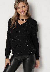 Czarny Sweter z Wiskozą Wycięciem Łańcuszkiem i Cyrkoniami Riaelani. Czarne swetry damskie Born2be, uniwersalny, z aplikacjami, z jeansu, eleganckie, bez kołnierzyka, bez ramiączek, długie, bez kaptura. Za 74.99 zł.
