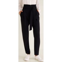 Mango - Spodnie Manuel3. Szare spodnie materiałowe damskie Mango, z materiału. Za 139.90 zł.