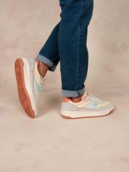 Buty sportowe damskie TBS Almeria. Niebieskie obuwie sportowe damskie TBS, bez wzorów, z materiału, tenisowe. Za 380.50 zł.