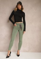 Ciemnozielone Spodnie Skinny z Wysokim Stanem i Ozdobną Chustką Hyadia. Zielone szaliki i chusty damskie Renee, bez wzorów, z jeansu. Za 79.99 zł.
