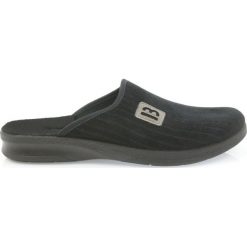 Befado buty męskie kapcie klapki 548m015 czarne. Czarne klapki męskie Befado, ze sztruksu. W wyprzedaży za 49.00 zł.
