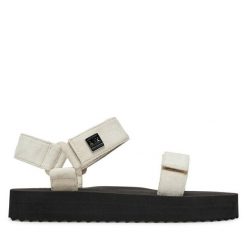 Sandały Armani Exchange. Sandały damskie Armani Exchange, bez wzorów, bez obcasa, na płaskiej podeszwie, bez zapięcia. Za 319.99 zł.