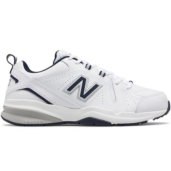 Buty męskie New Balance MX608WN5 – białe. Białe buty sportowe męskie New Balance, z materiału, bez zapięcia. Za 349.99 zł.