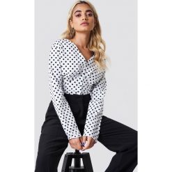 NA-KD Trend Bluzka z guzikami - White. Bluzki damskie marki NA-KD Trend. Za 60.95 zł.
