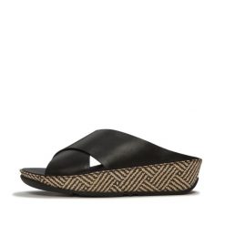 Damskie sandały na koturnie FitFlop Lulu Lux. Czarne sandały damskie FIT FLOP, bez wzorów, bez obcasa, na koturnie, bez zapięcia. Za 596.50 zł.