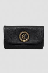 JUST CAVALLI Czarna torebka Range N Soft Gothic - Style 3. Czarne kopertówki damskie Just Cavalli, bez wzorów, ze skóry, eleganckie, bez dodatków. W wyprzedaży za 599.99 zł.