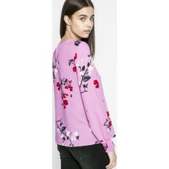 Vero Moda - Bluzka. Bluzki damskie marki Vero Moda. W wyprzedaży za 69.90 zł.