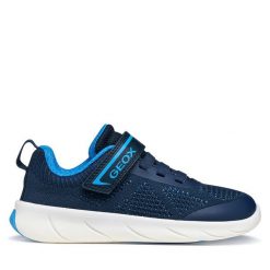 Sneakersy Geox. Niebieskie trampki i tenisówki chłopięce Geox, bez wzorów, bez zapięcia. Za 299.99 zł.