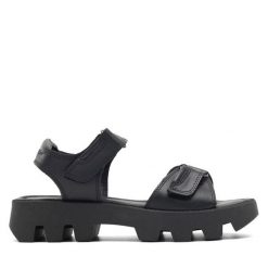 Sandały Lasocki. Czarne sandały damskie Lasocki, bez wzorów, bez obcasa, na płaskiej podeszwie, bez zapięcia. Za 159.99 zł.