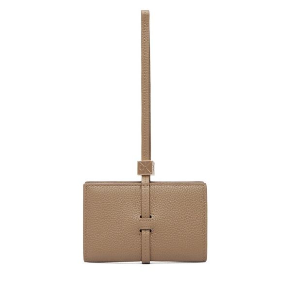 Portfel Calvin Klein. Brązowe portfele damskie Calvin Klein, bez wzorów. Za 222.99 zł.
