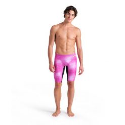 Spodenki Treningowe Arena Swim Jammer Allover Print. Czerwone kąpielówki męskie Arena, l, bez wzorów, do pływania. Za 189.99 zł.