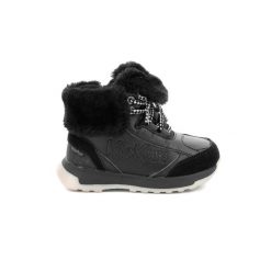 Botki dziewczęce KICKERS KICKFLUFFY. Czarne botki dziewczęce Kickers, bez wzorów, bez zapięcia, trekkingowe. Za 149.99 zł.