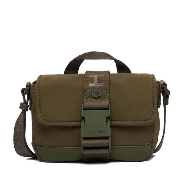 Torebka Hunter. Brązowe torebki do ręki damskie Hunter, bez wzorów, młodzieżowe, bez dodatków. Za 129.99 zł.